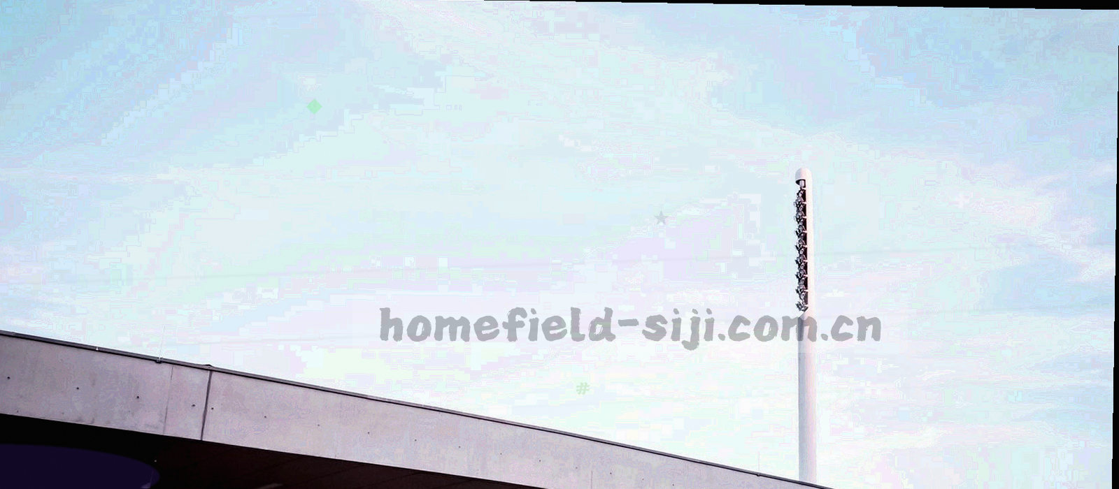 抽象球场边线与数据点阵叠加的图形，暖白与深墨绿色块交错，画面中没有人物